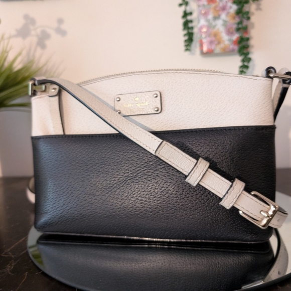 Classic CLASSY BLACK AND WHITE Kate Spade Crossbody Bag